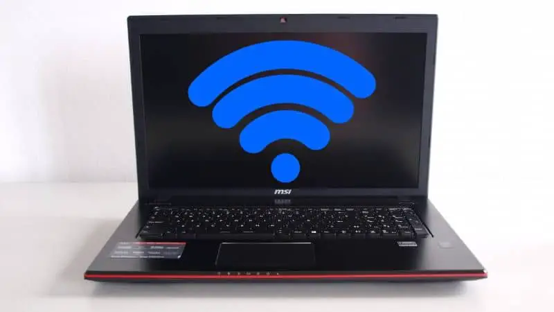 Icona wifi di colore blu sul laptop