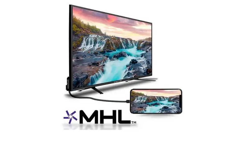 TV collegata al cellulare tramite cavo MHL