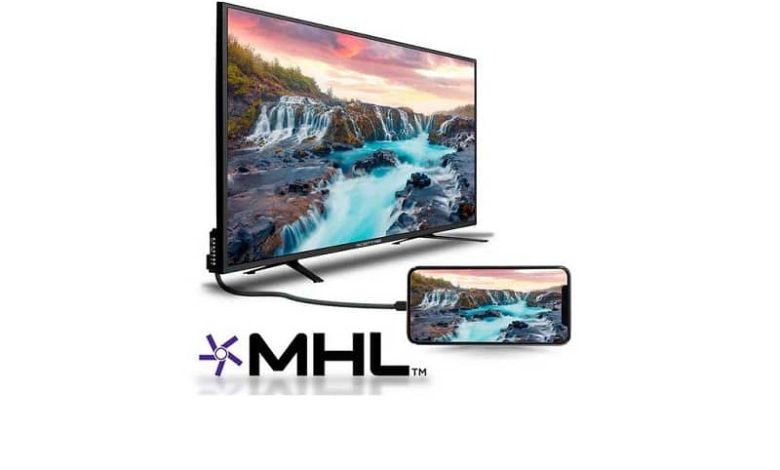 TV collegata al cellulare tramite cavo MHL