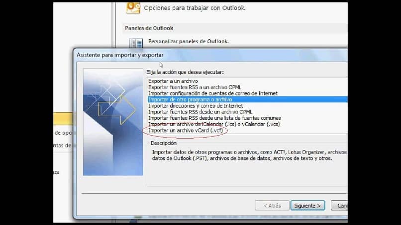 Barra delle opzioni per aprire un file in formato VCF su PC 