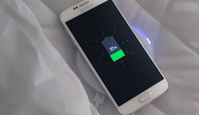 ricarica smartphone Samsung con sistema di ricarica rapida