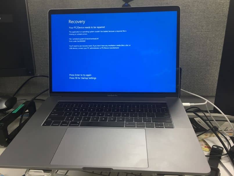 schermo blu del computer portatile