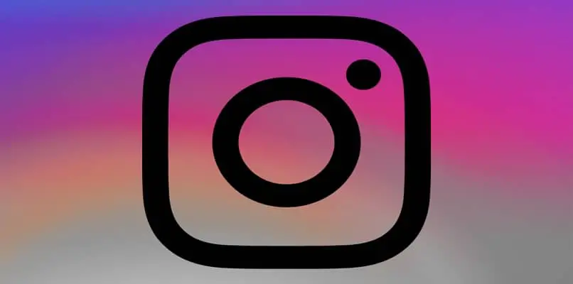 bordo nero logo instagram
