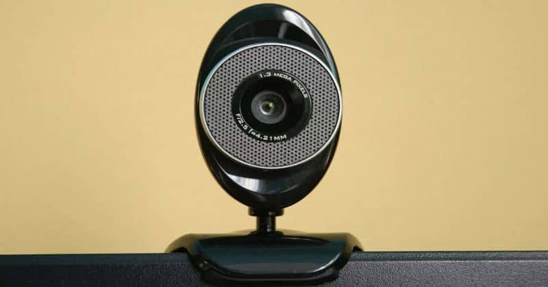 illustrazione sfondo giallo della webcam 