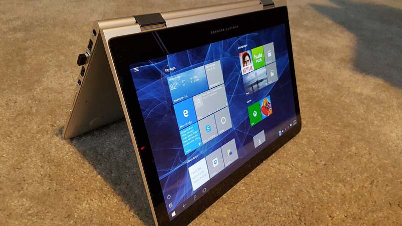 computer portatile con Windows 10