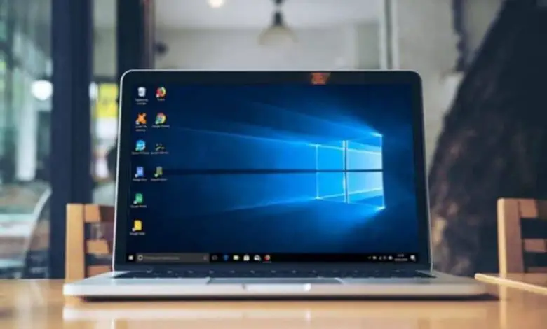 laptop con sistema operativo Windows
