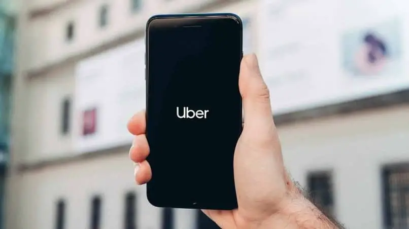 uber logo schermo nero mobile