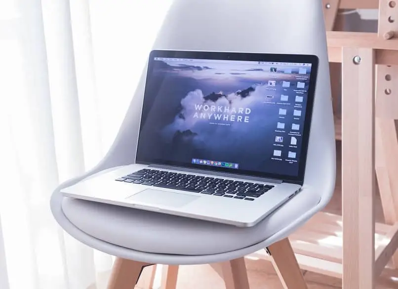 app per laptop apple chair
