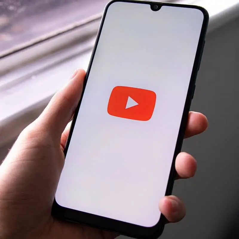 Apertura dell'app YouTube per dispositivi mobili