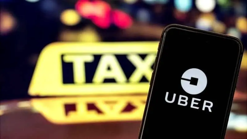 cartello giallo uber taxi