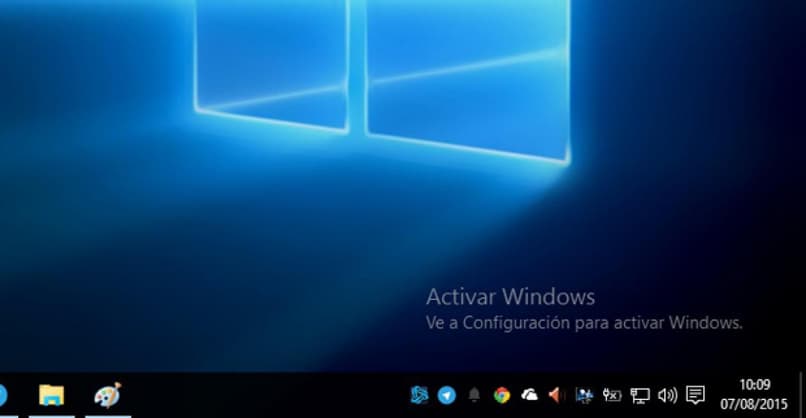 attivare l'avviso di licenza di Windows